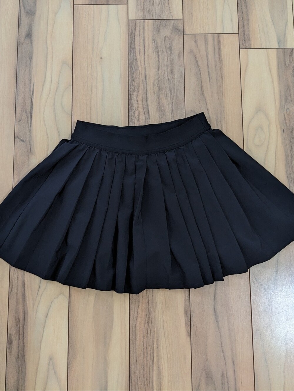 EUC! Lululemon High Rise Pleated Tennis Skirt In Black Size 2